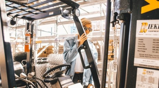 Buy with Confidence from Kent Pallet Trucks